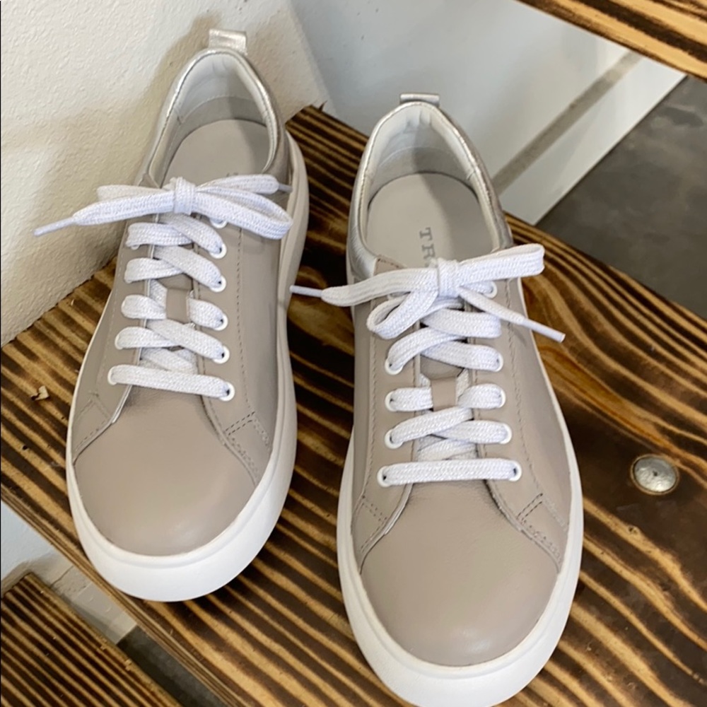 Trask Layla Sneaker - Picture 2 of 7